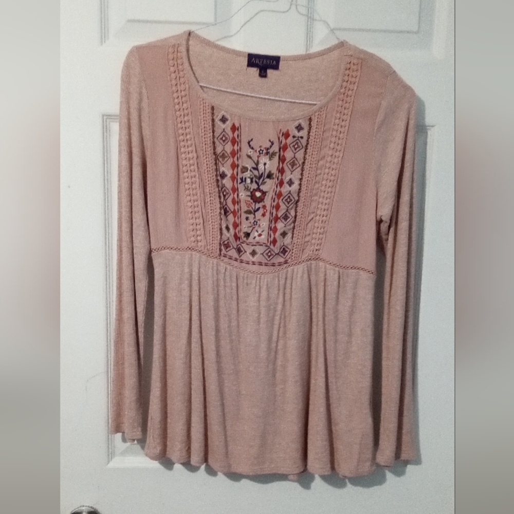 Artesia Women's Embroidered Blouse - Pink